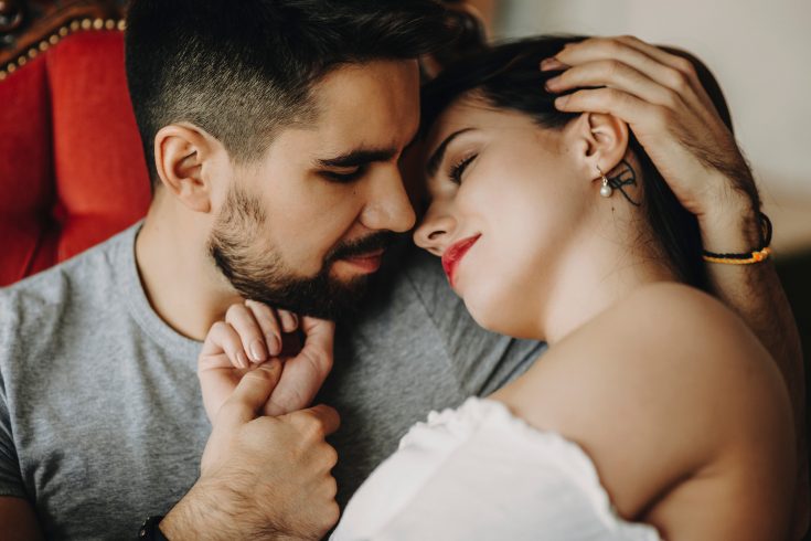 27 Façons de prouver son amour à son/sa partenaire, sans dire un seul mot