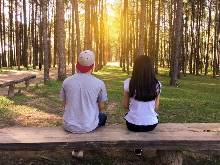 Homme timide voici les 15 Secrets qu