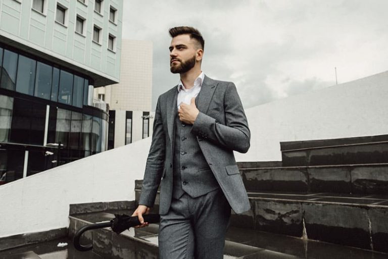 Mythe de l'homme alpha : comment devenir un mâle alpha charismatique