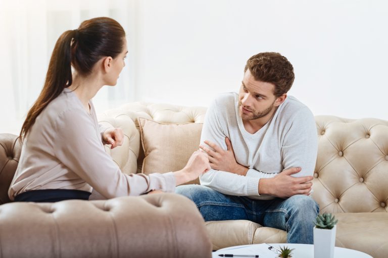 Après une dispute, qui doit faire le premier pas ? 7 Règles d
