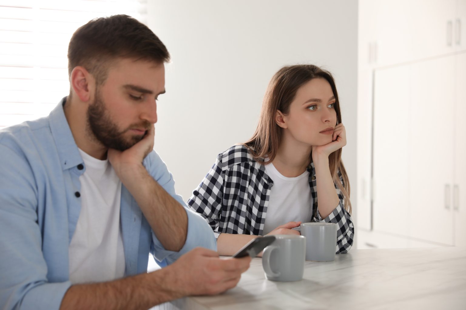 Quels sont les 3 SMS qui font craquer un homme instantanément