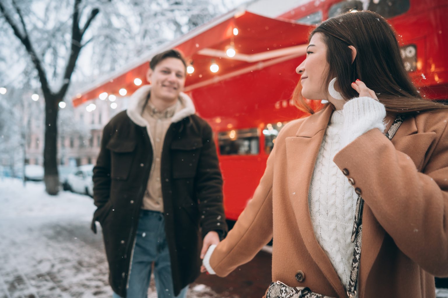 15 Signes qui prouvent qu’un homme Gémeaux est fou amoureux de vous