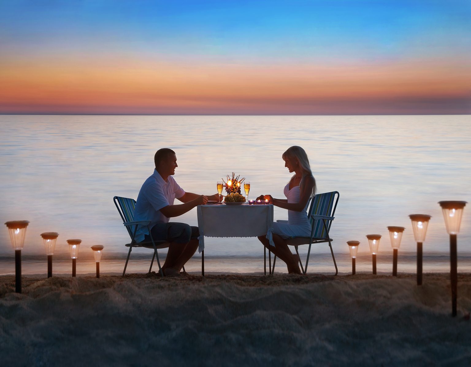 25 Super idées pour une soirée romantique : ravivez la flamme
