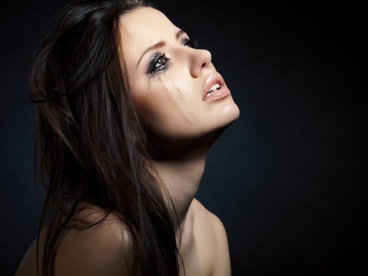 5 Blessures émotionnelles que les femmes qui ont subi des abus cachent