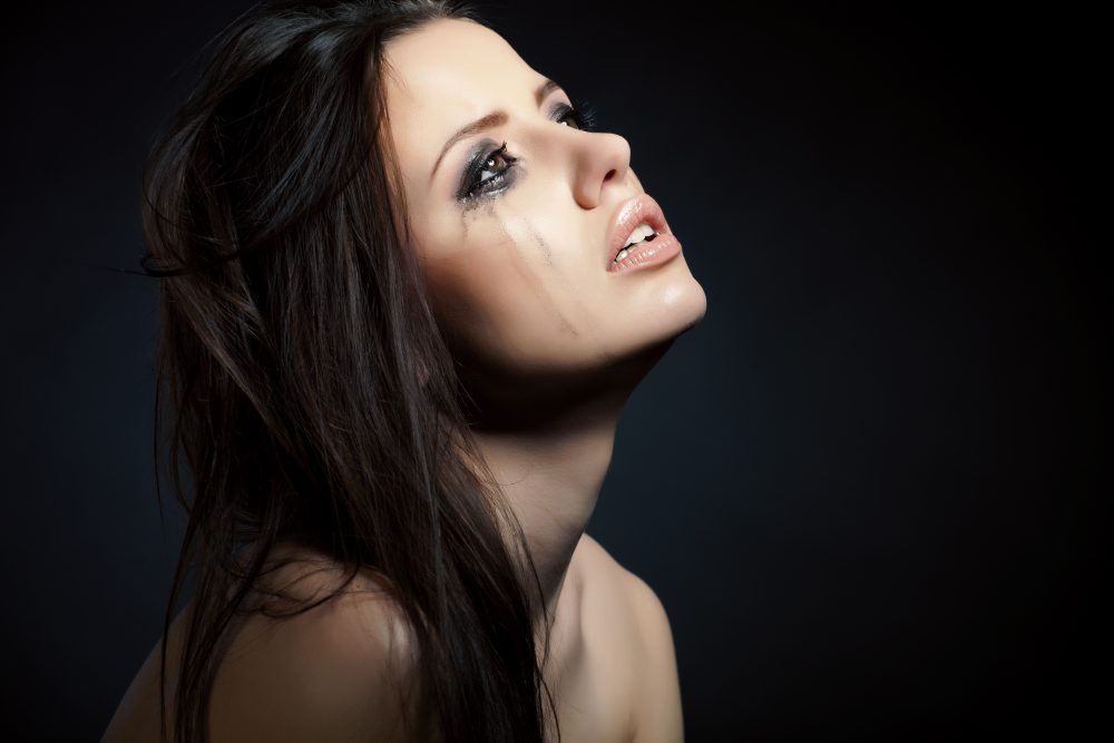 5 Blessures émotionnelles que les femmes qui ont subi des abus cachent