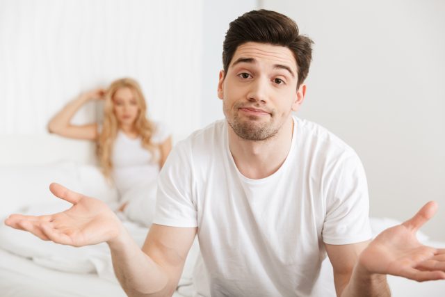 Homme marié qui prend ses distances avec sa maîtresse : pourquoi