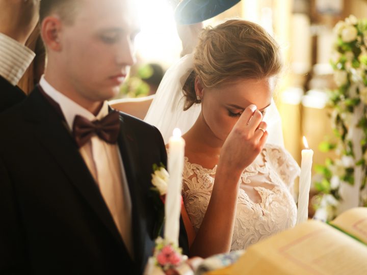 Préparer une prière universelle de mariage : étapes et exemples détaillés