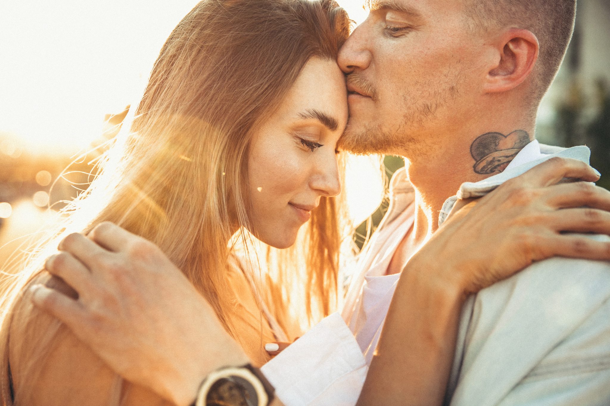 15 Signes qui prouvent qu'un homme Capricorne est fou amoureux de vous