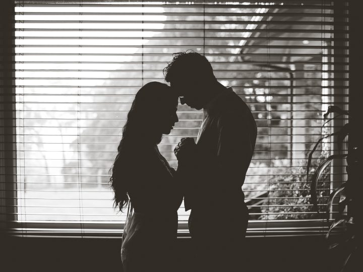 Couple en péril : 17 Questions pour construire un lien émotionnel fort