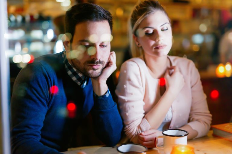 Après une dispute, qui doit faire le premier pas ? 7 Règles d