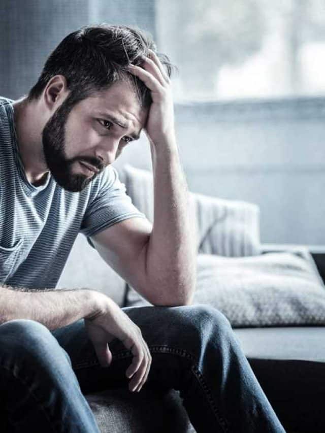 Bad,Mood.,Negative,Delighted,Brunette,Wrinkling,His,Forehead,And,Pressing