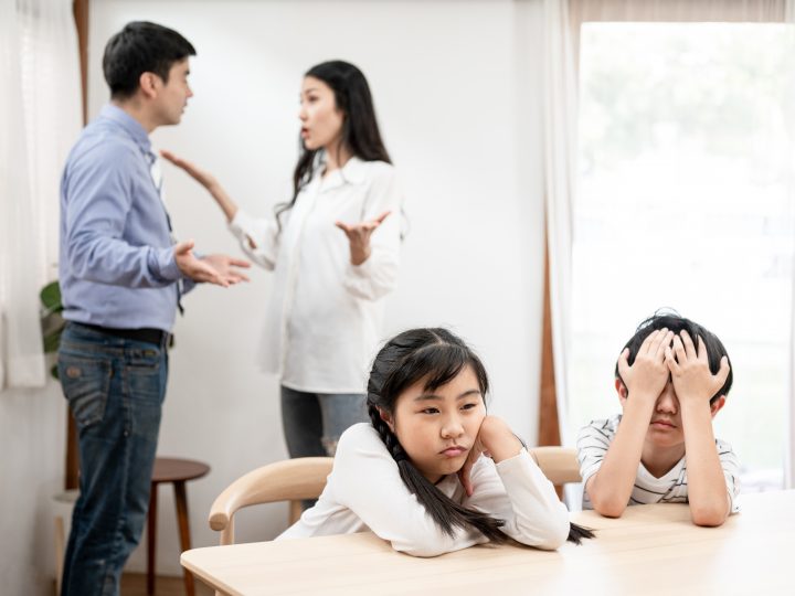 Comment suivre le bon chemin après avoir été élevé(e) par des parents toxiques ?