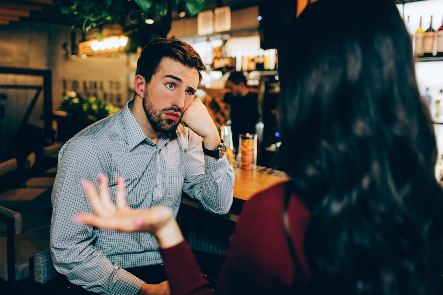 Comment savoir si un homme marié est amoureux de vous ? 21 Signes clés