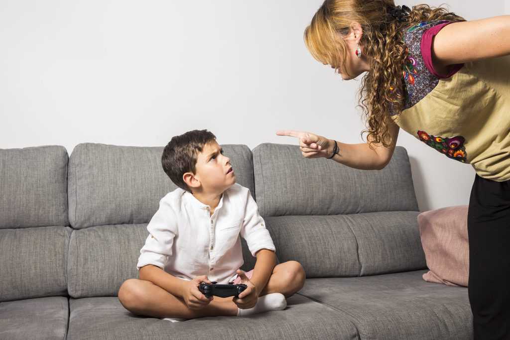 Plus de mal que de bien : 12 Phrases à ne jamais dire à ses enfants