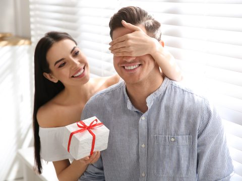 Quel cadeau offrir à son copain pour son anniversaire ? Voici 21 Idées