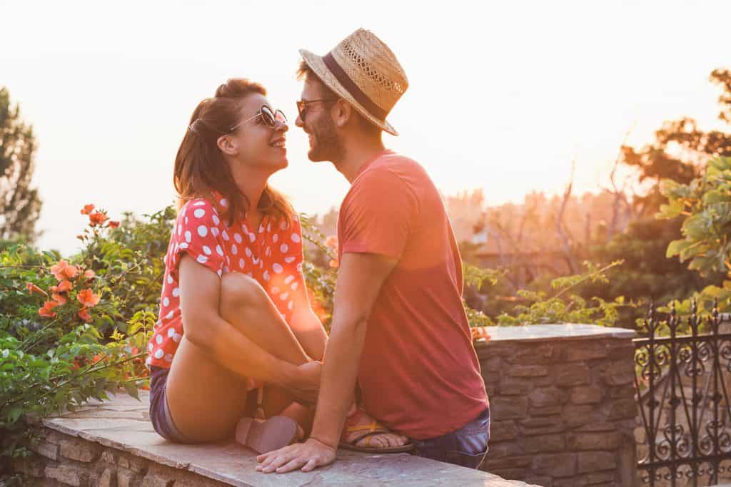 Comment définir votre relation : romantique, passionnée, occasionnelle ?