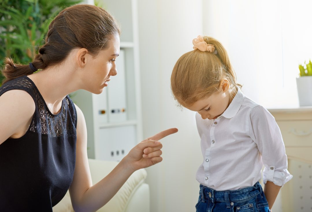 Grandir Dans Une Famille Toxique : Reconnaître Les Signes Pour S'en Sortir