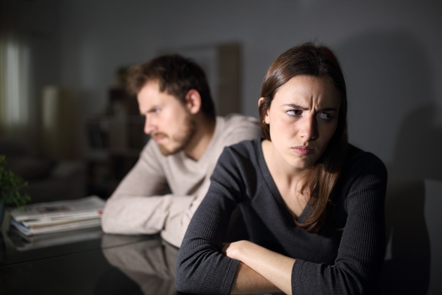 Voici comment se comporte un homme qui trompe sa femme