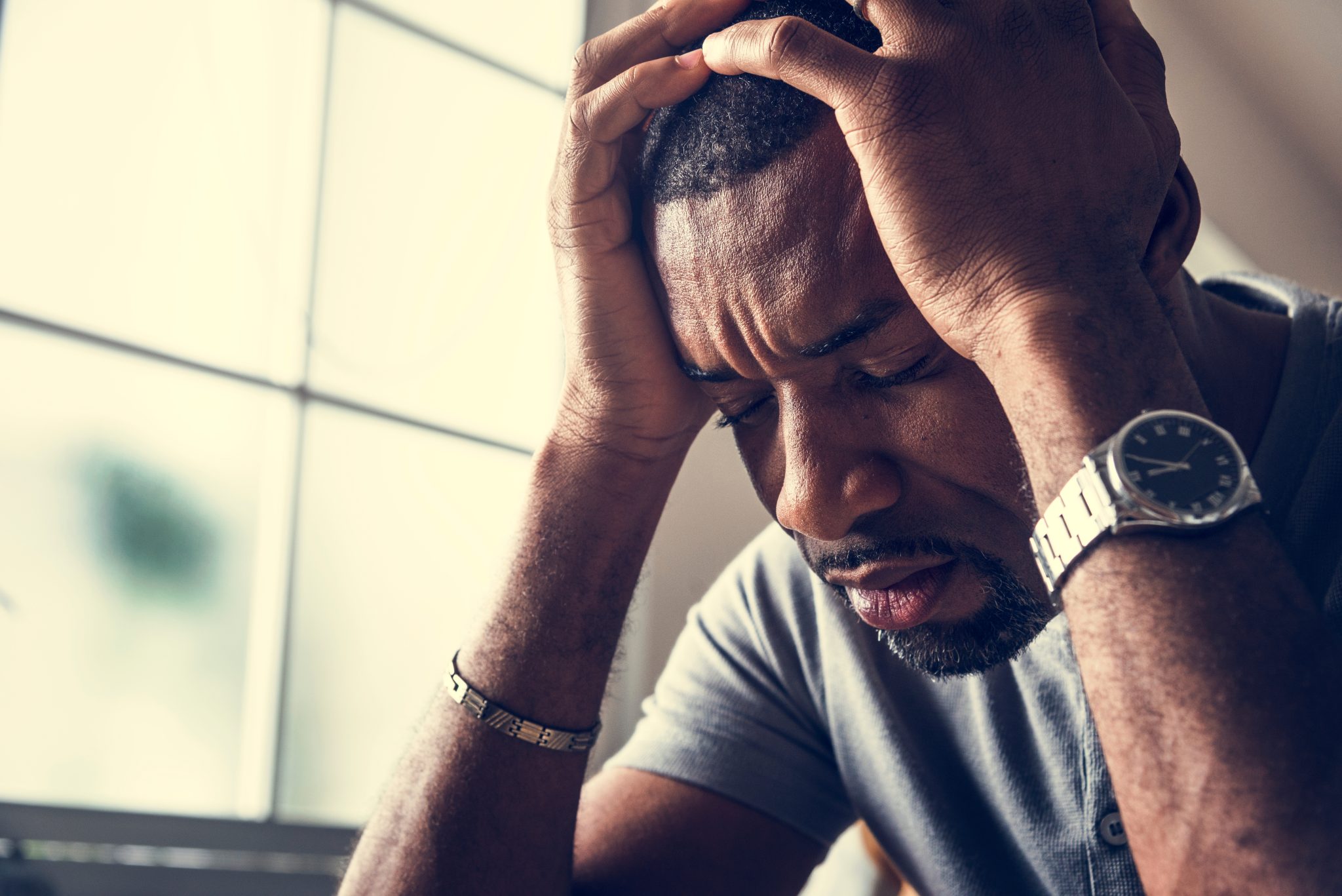 Mal de tête du côté gauche : quelle est la signification spirituelle