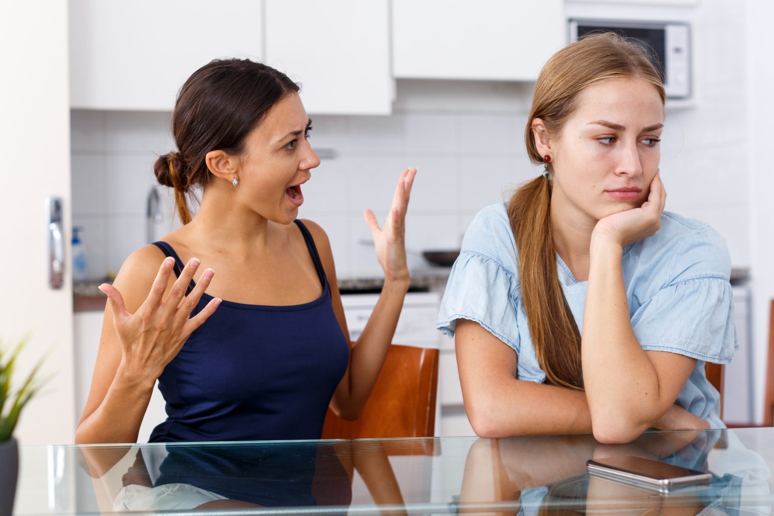 Comment savoir si un homme marié est amoureux de vous ? 21 Signes clés