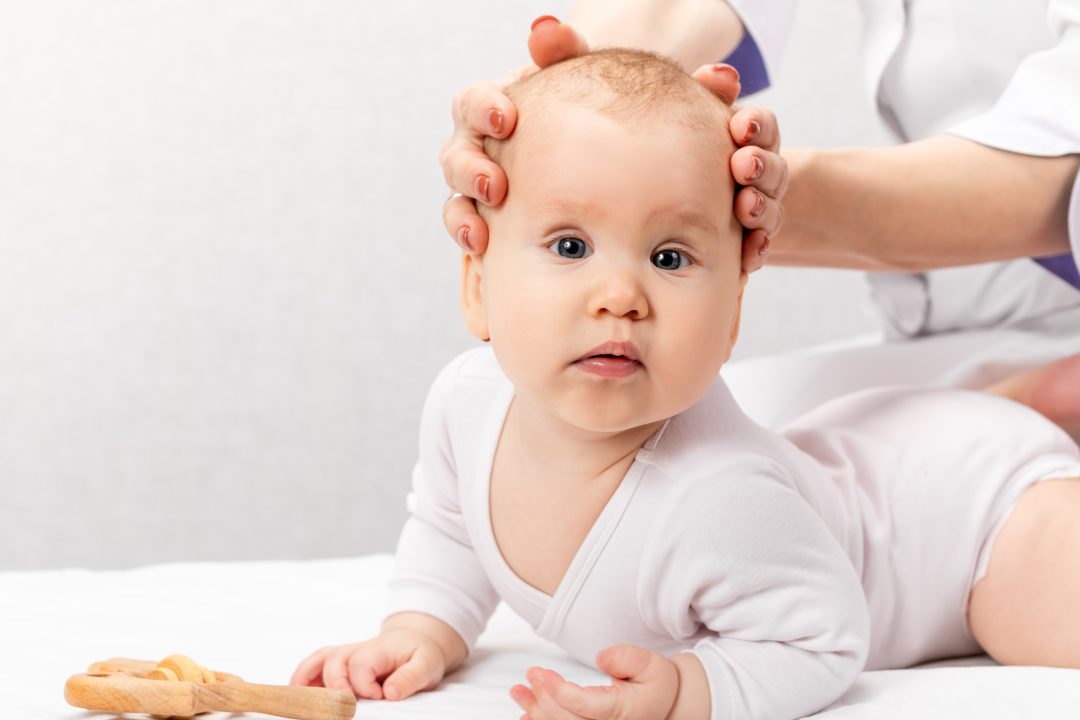 Croûtes De Lait Chez Votre Bébé : Causes, Symptômes Et Traitement