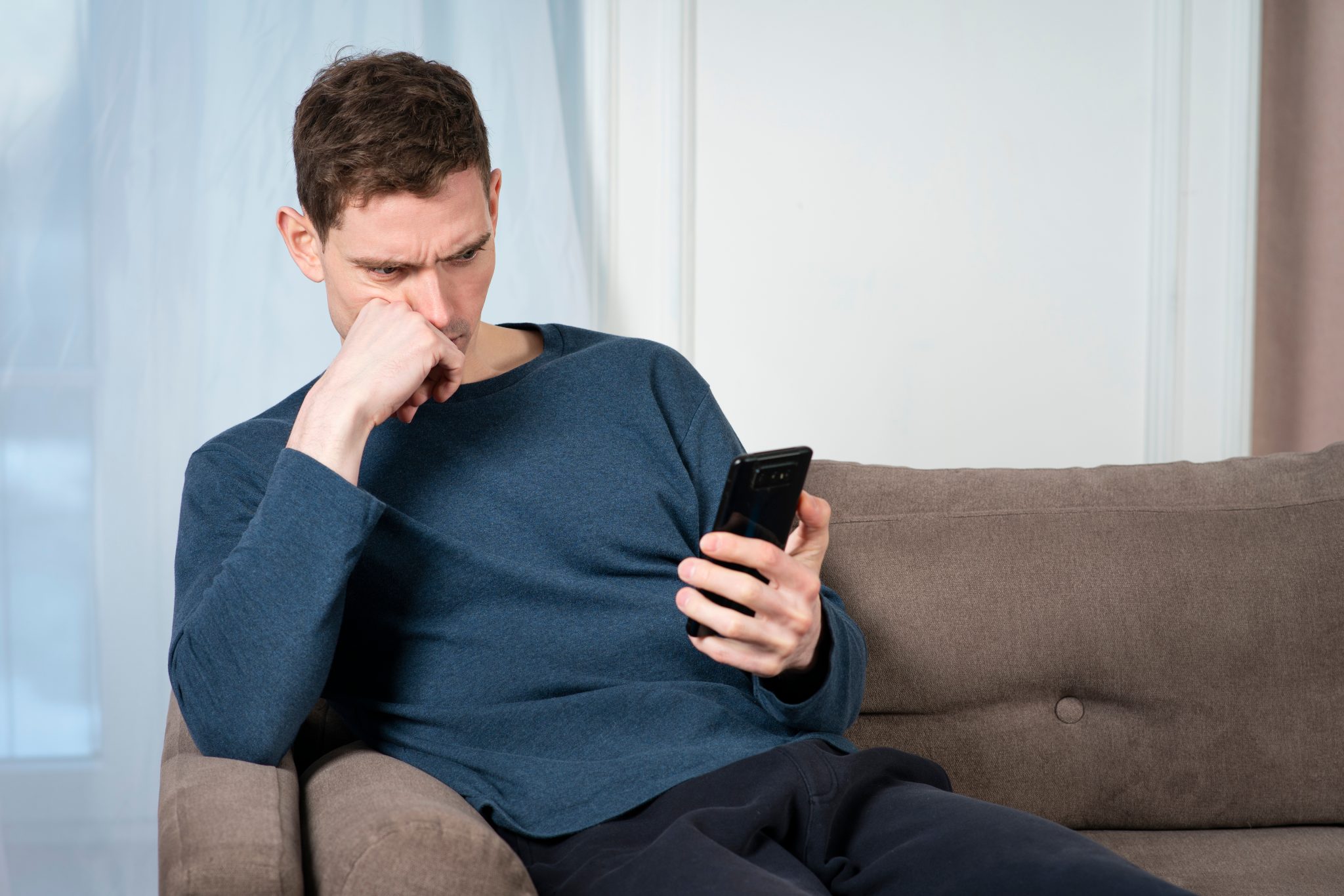 Quels sont les 3 SMS qui font craquer un homme instantanément