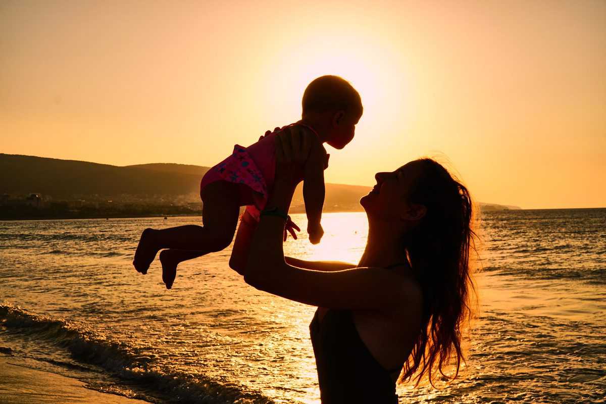 Mamans féministes : 10 Choses qu’elles font différemment des autres
