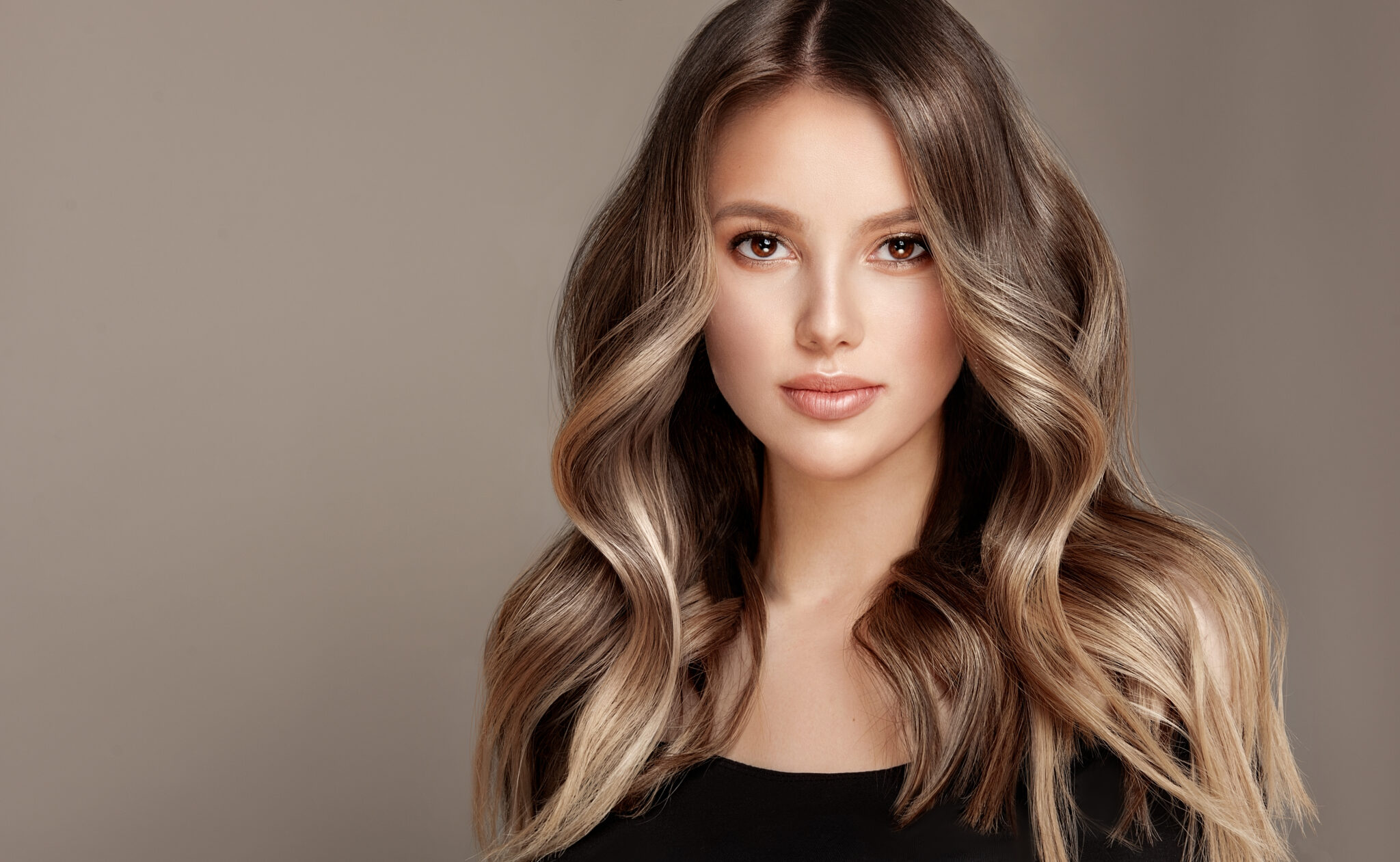 Comment prendre soin de vos cheveux ondulés naturellement