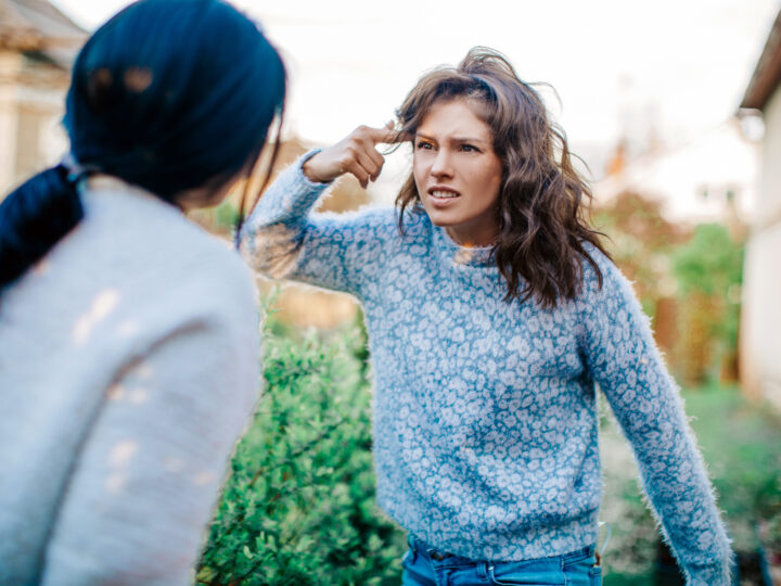La jalousie entre femmes est la source d’une amitié toxique