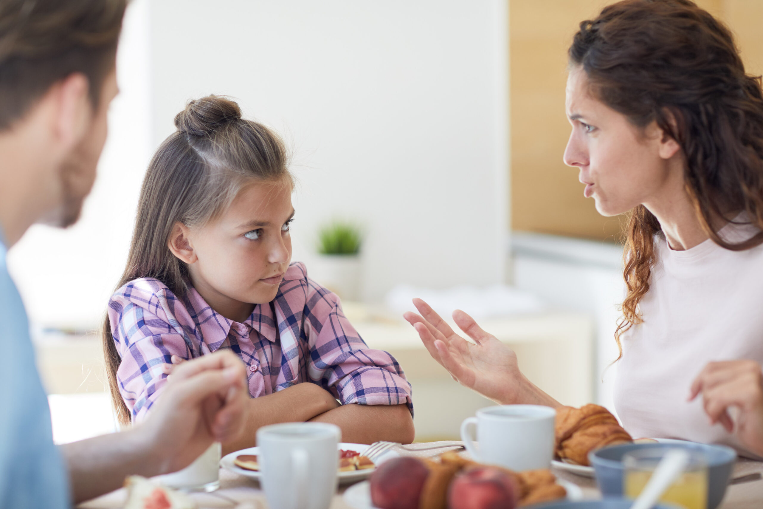 Comment expliquer l’infidélité de votre mari à vos enfants ?