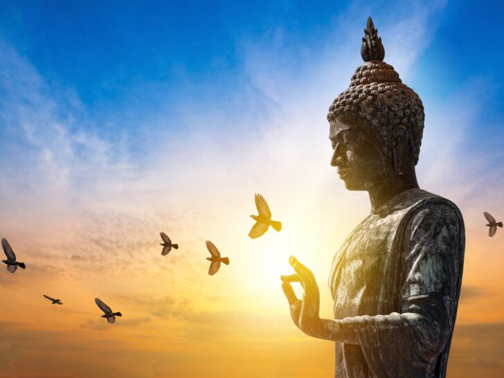 Suivez les 10 Règles du bouddhisme pour enfin être heureuse