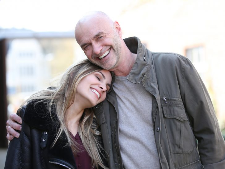 Êtes-vous vraiment faite pour une relation avec un homme plus âgé ?
