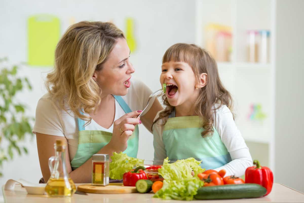 Pourquoi sommes-nous tellement obsédés par ce que mangent nos enfants ?