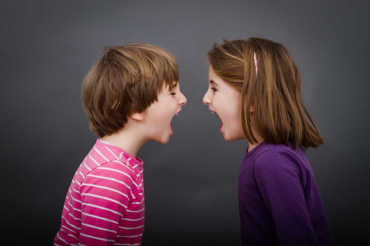 Voici 8 Façons de limiter la rivalité entre vos enfants