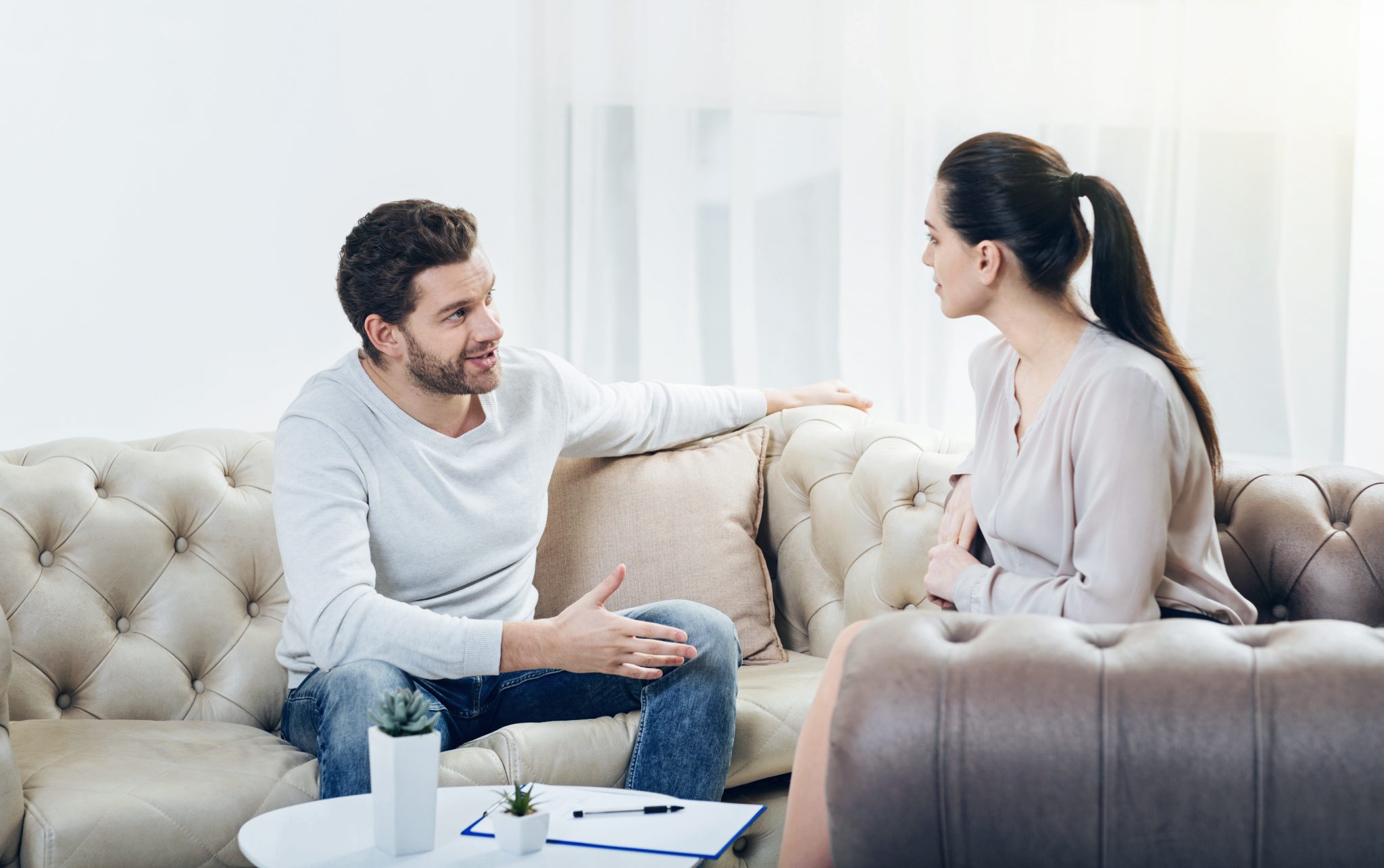 Il est en couple mais je l'attire... Voici la bonne attitude à adopter