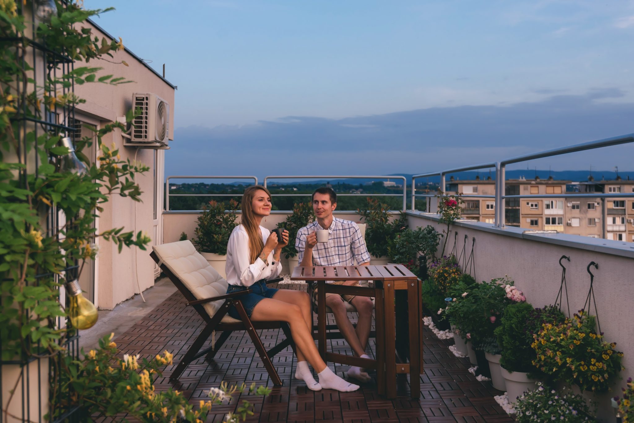 Collègue amoureux : 12 Signes d'attirance au travail