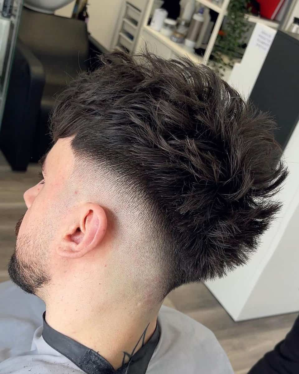 Dégradé bas : 50+ Coupes de low fade pour les hommes chic