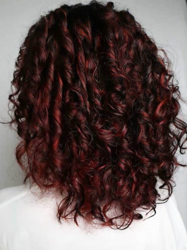 Curly hair : 30 Coiffures pour cheveux bouclés à exiger chez votre coiffeur