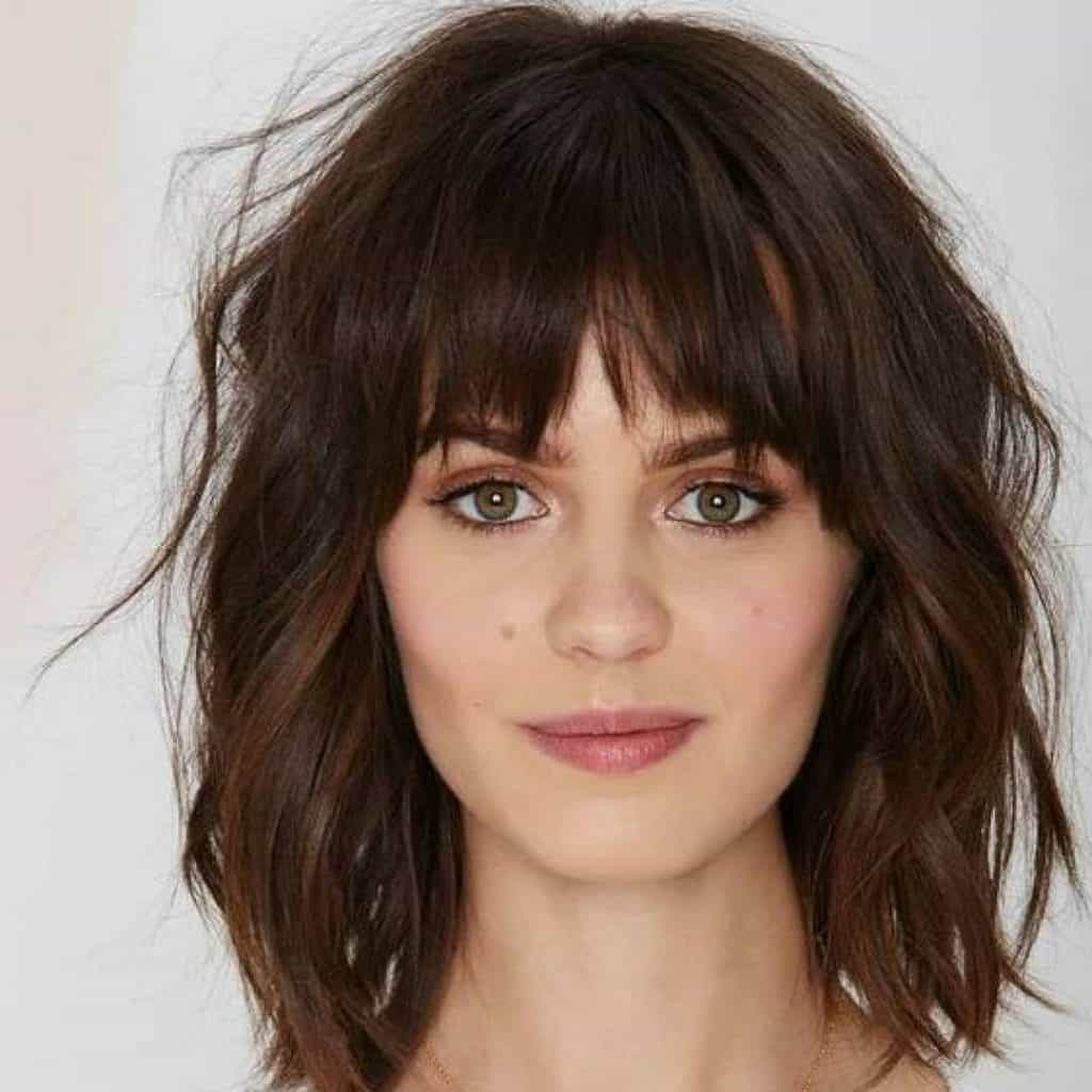 A wavy bob with a good fringe makes every day a great hair day #