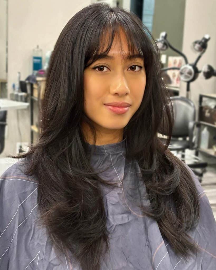 Butterfly cut and wispy bangsDM to book with me!•••••#butterflycut #hushcut #wispybangs