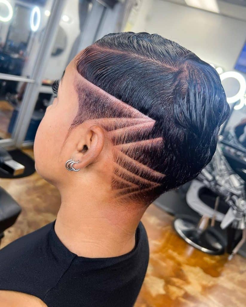 Dark Plum color for a modern pixie style haircut ..@dreamcutsbarberlounge @smiley_mo_ ..#barber #barberlife #barberlove #natural #naturalhair #haircut #hairstyle #mature #sexy #fade #hair #curls #undercut #woman #