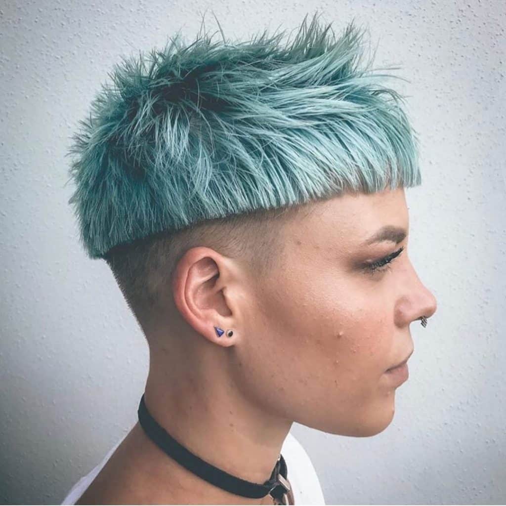 Turquoise Bowl Cut.Not everyone can rock a bowl cut but this one right here is on fire.Model @perryfrance Cut @joeltorresstyle .....#wehair