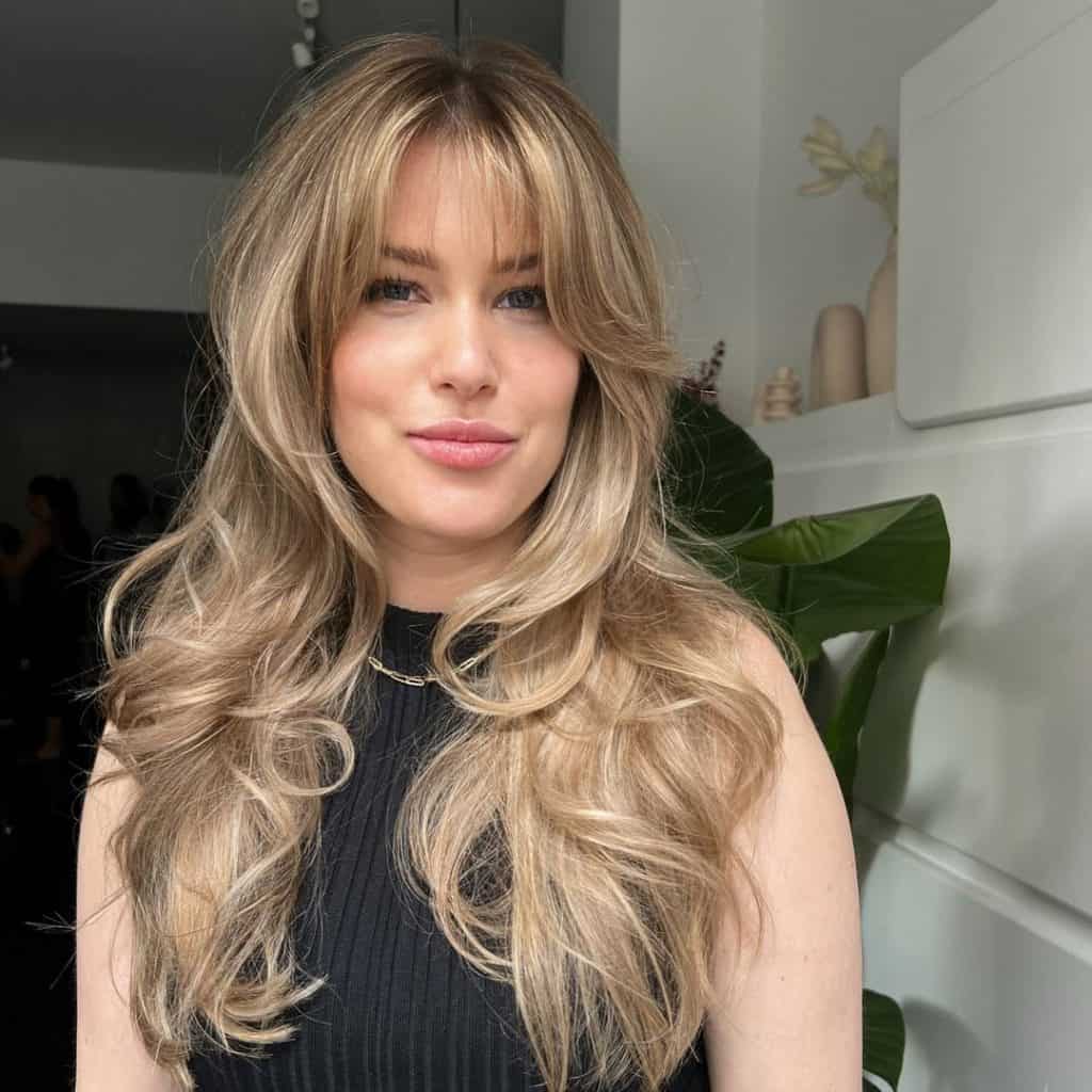 Wispy Bangs+ Layers @mads_hair Shears @arcscissors #nychaircut#nychairstylist#nychairsalon#longlayeredhaircut#bouncyhair#wispybangs