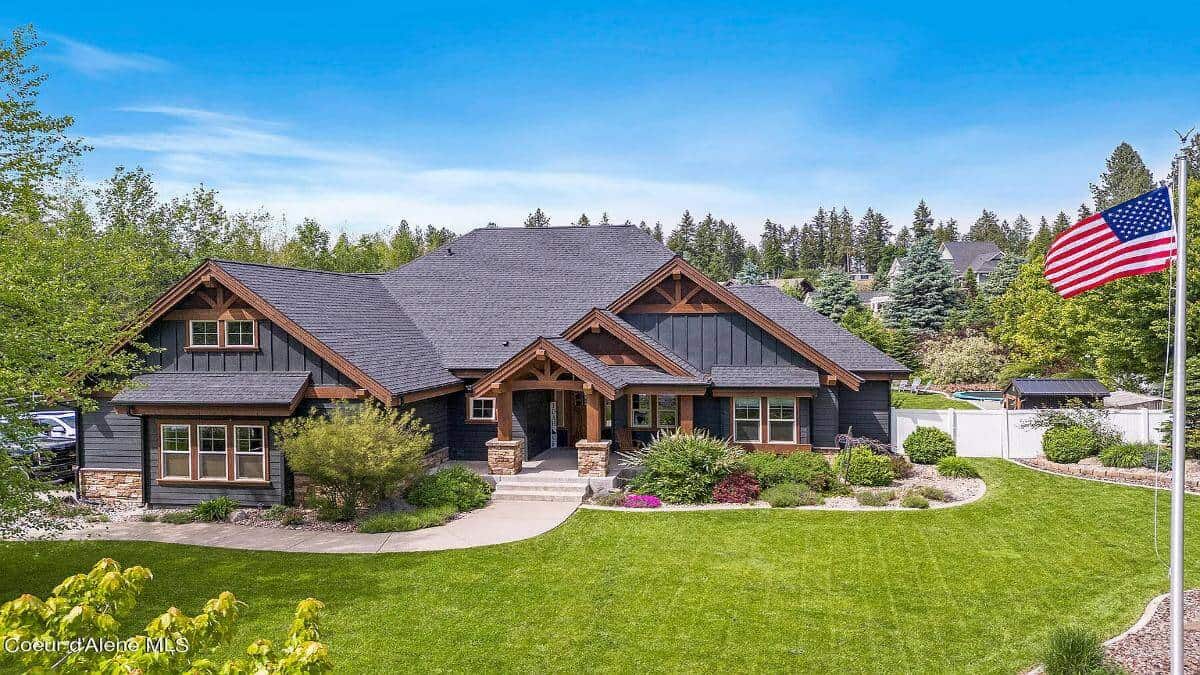 Single-Story Craftsman Style 6-Bedroom Home (4,414 Sq. Ft. Floor Plan)